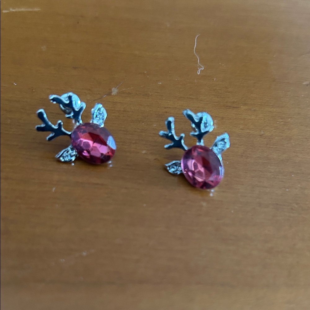 Elegant Red Gemstone Earrings
